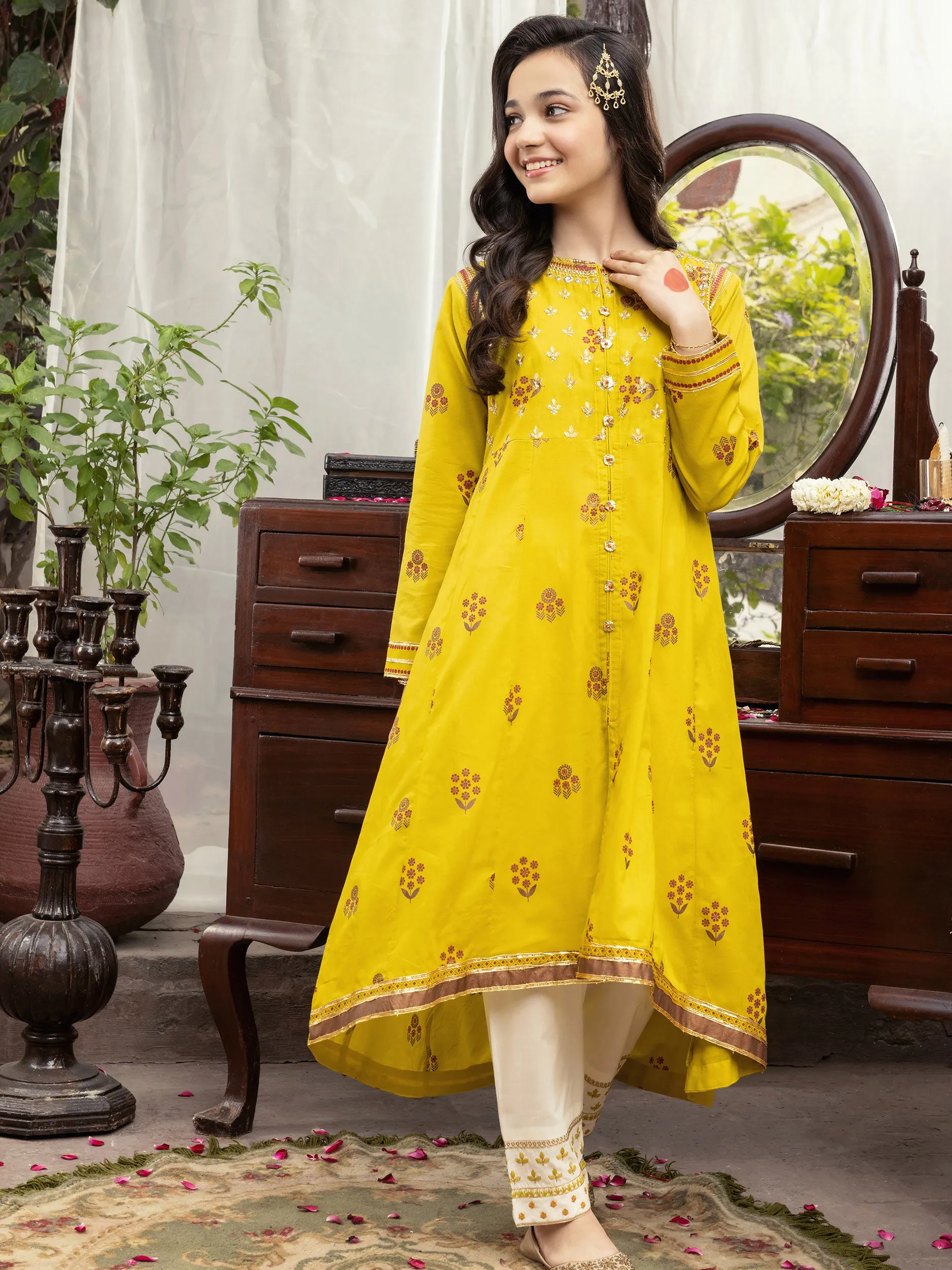 2 Piece Lawn Suit-Embellished (Pret)
