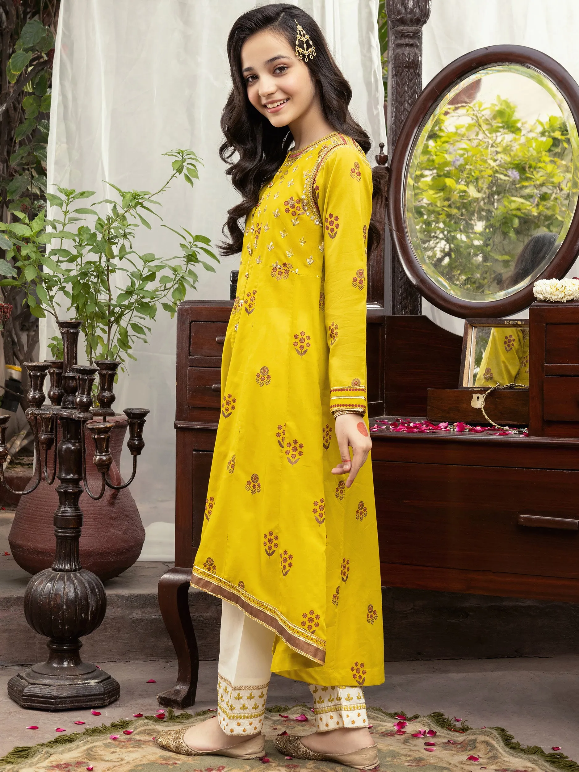 2 Piece Lawn Suit-Embellished (Pret)