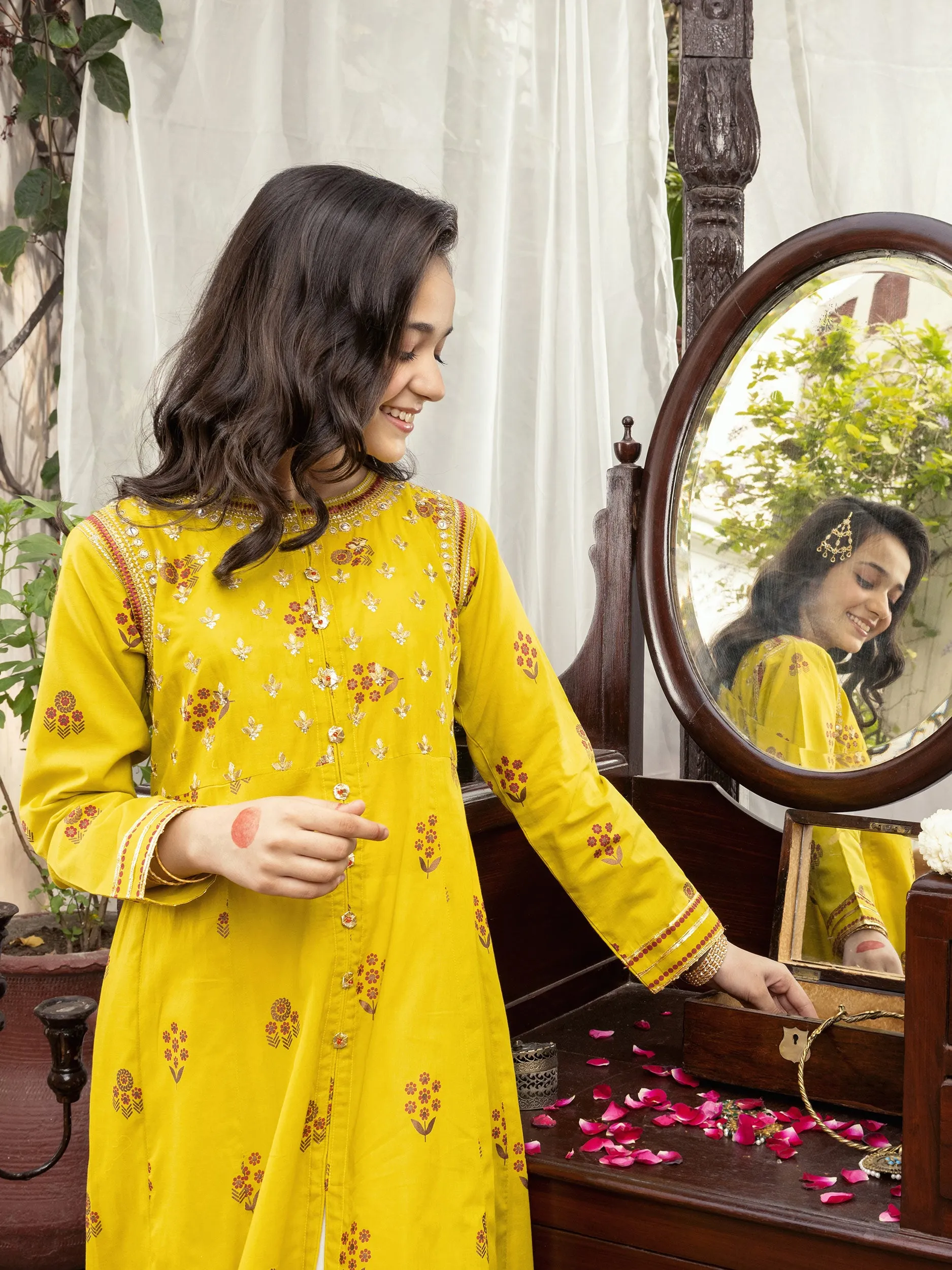 2 Piece Lawn Suit-Embellished (Pret)