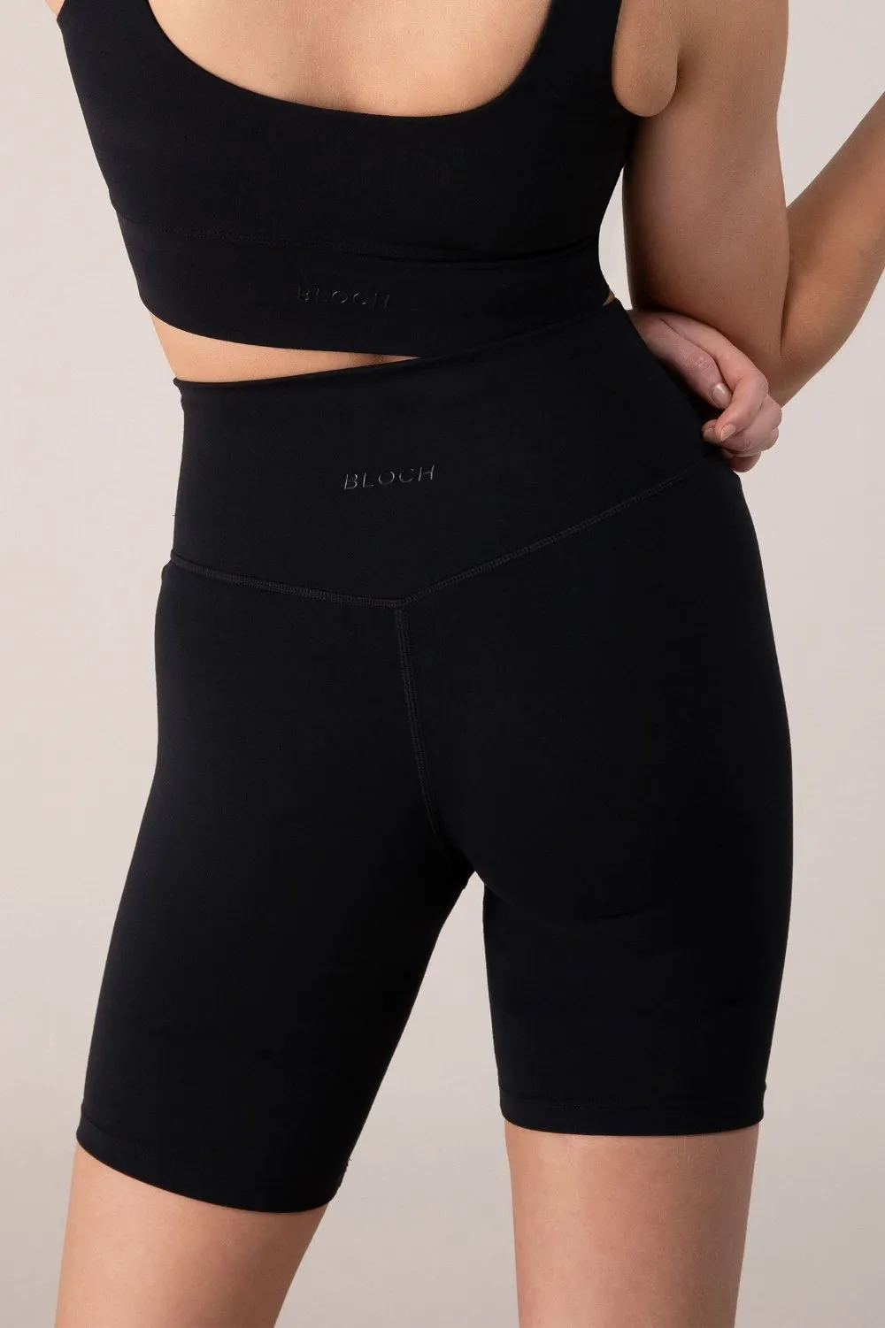 BLOCHeverhold 8 Inch Short