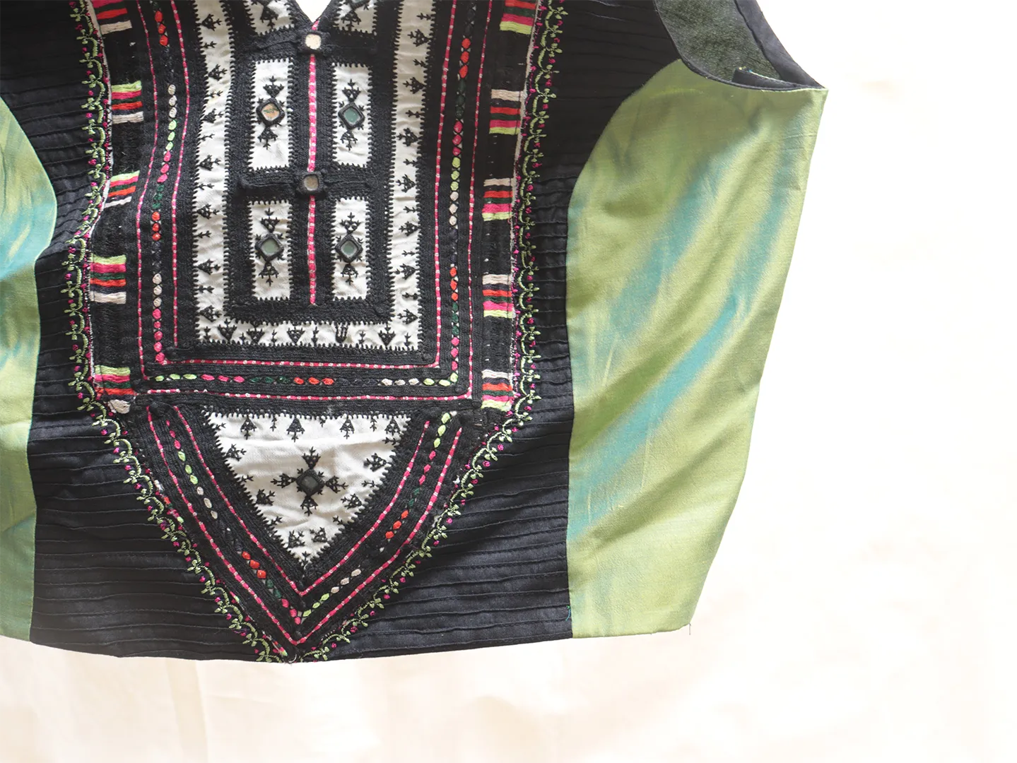 Crocodile green and black embroidery blouse