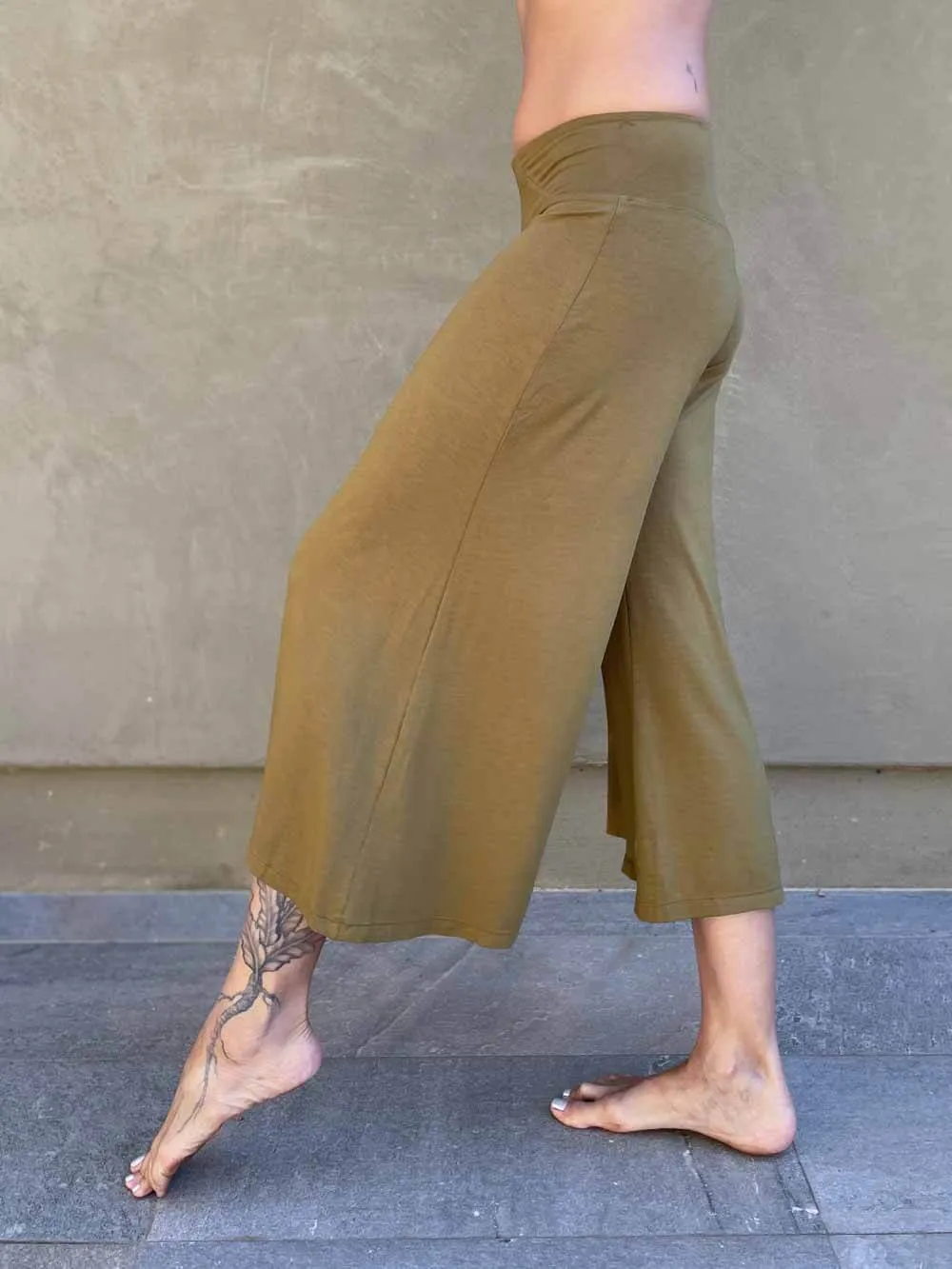 Cropped Flare Pants