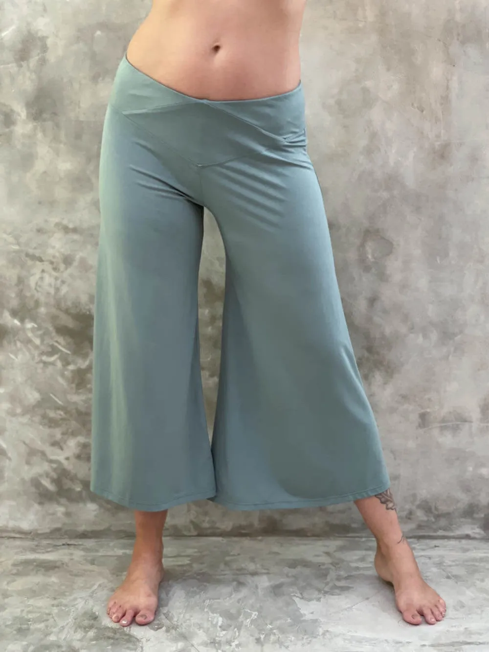 Cropped Flare Pants