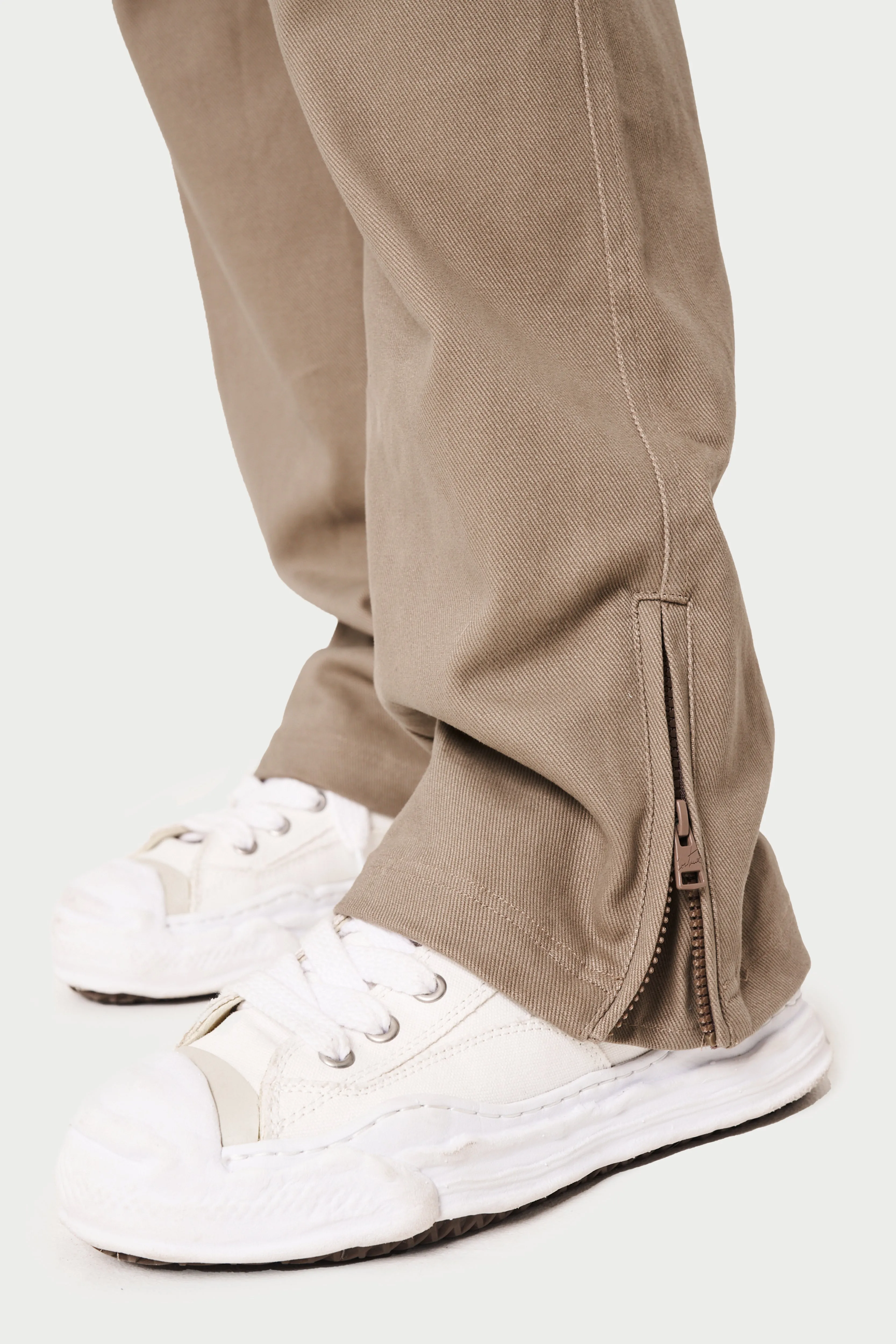 PEACHED TWILL STRAIGHT CARGOS - BEIGE