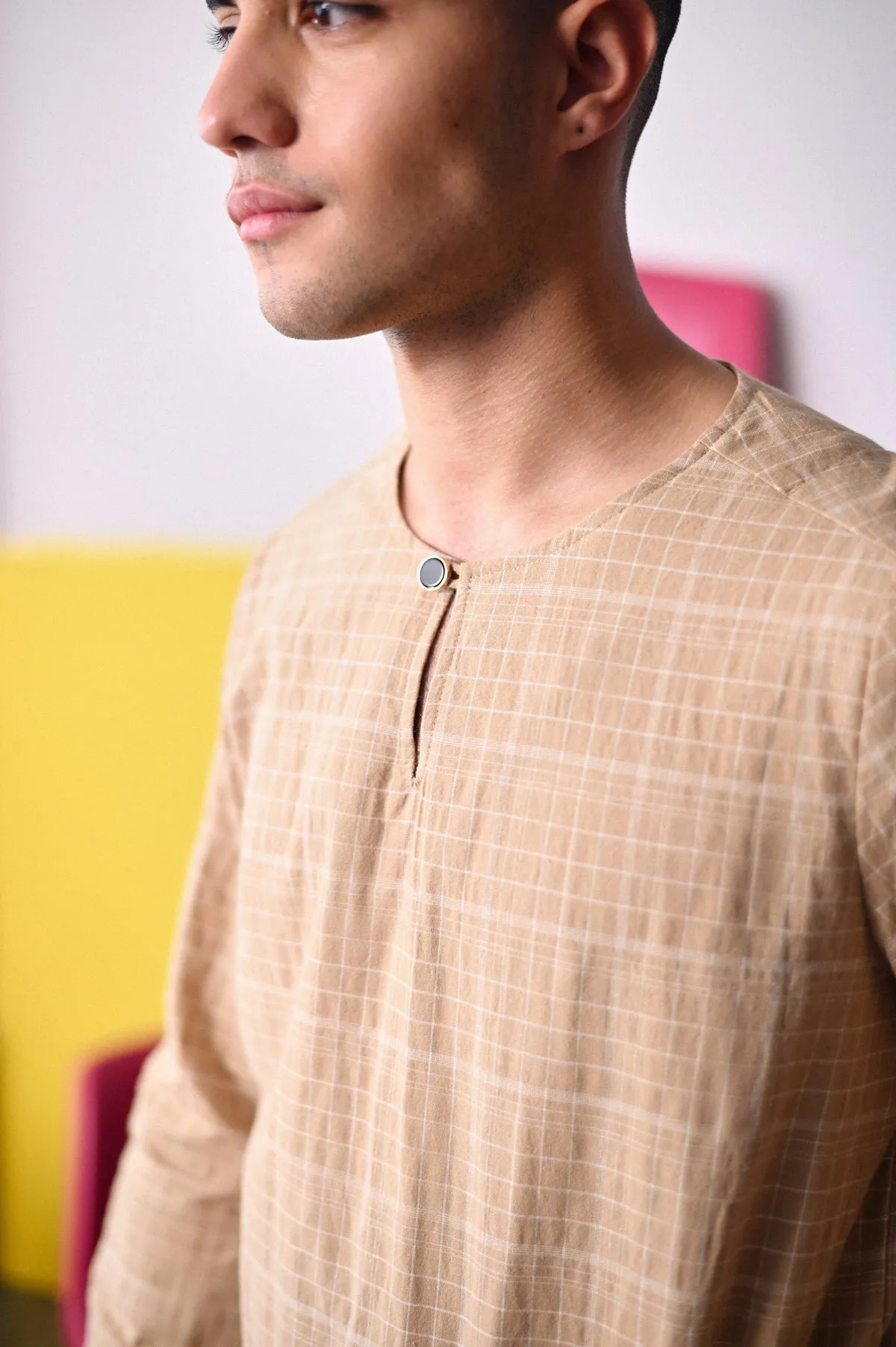 The Dulu Kita Men Kurta - Kita Khaki Checked