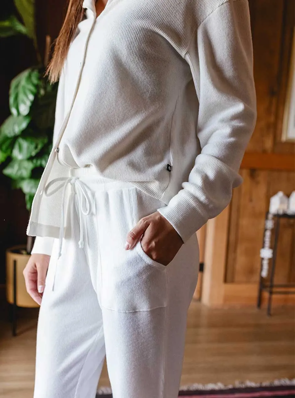 Thrive Société Women's Boyfriend Button Up Shirt - White